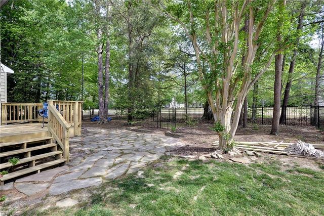 4032 Thorngate DR, Williamsburg, VA 23188