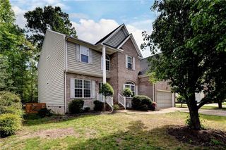 4032 Thorngate DR, Williamsburg, VA 23188