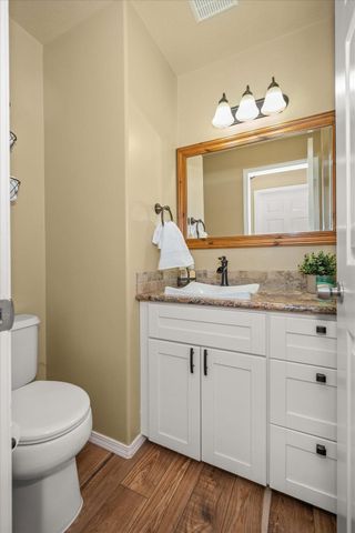 805 E Blackhawk Dr, Spokane, WA 99208