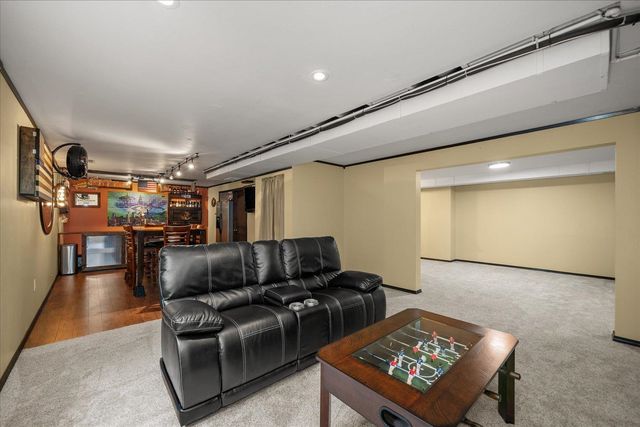 805 E Blackhawk Dr, Spokane, WA 99208