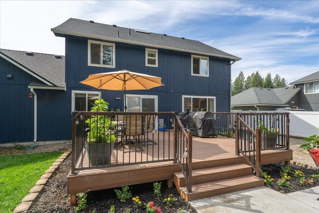 805 E Blackhawk Dr, Spokane, WA 99208