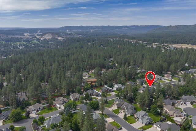 805 E Blackhawk Dr, Spokane, WA 99208