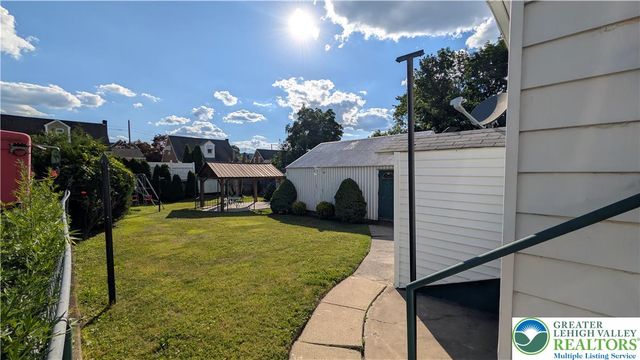 560 South Benner Avenue, Fountain Hill Boro, PA 18015