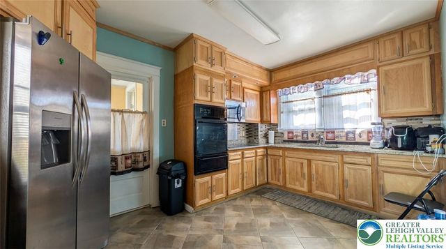560 South Benner Avenue, Fountain Hill Boro, PA 18015