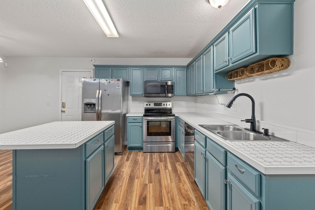 Image 11 of property listing at 119 Patriot Lane, Summerville, SC 29486