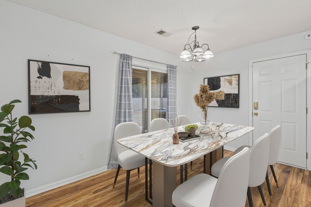 Image 14 of property listing at 119 Patriot Lane, Summerville, SC 29486