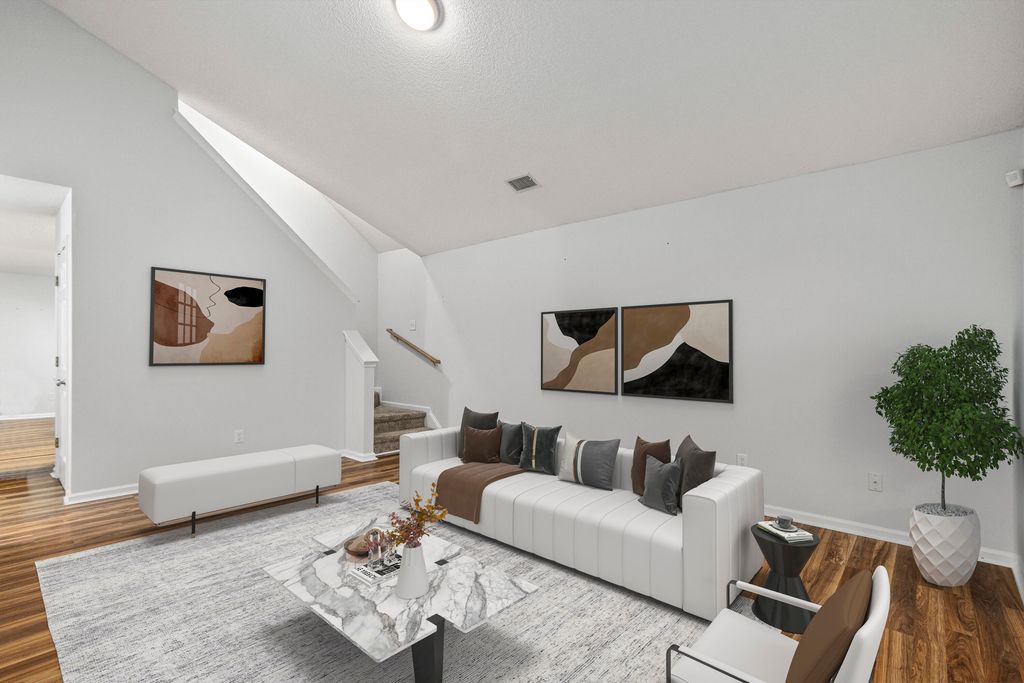 Image 6 of property listing at 119 Patriot Lane, Summerville, SC 29486