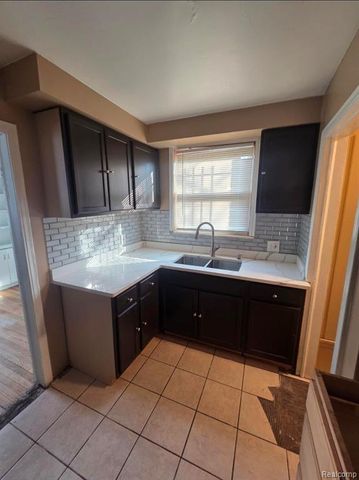 18481 Plainview Avenue, Detroit, MI 48219