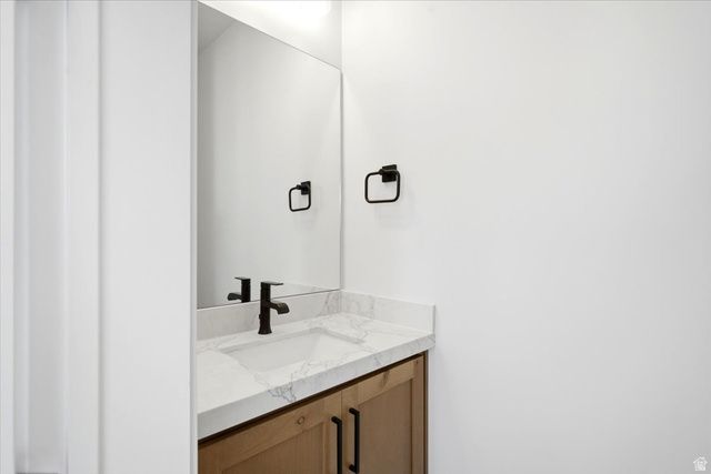 571 S ELENA LN, Ogden, UT 84404