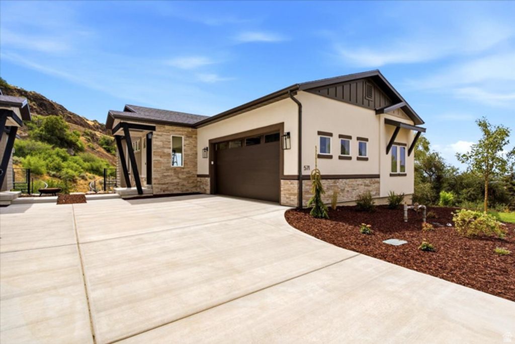 571 S ELENA LN, Ogden, UT 84404 — exterior