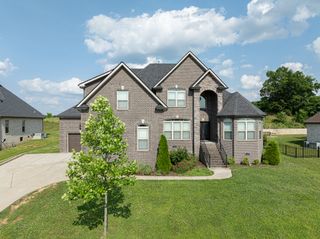 160 Dobson Knob Trl, Nolensville, TN 37135