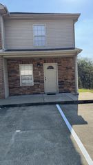 899 Branch Rd, Clarksville, TN 37043