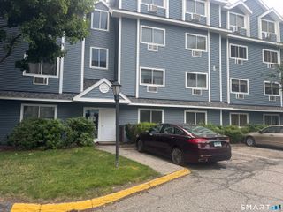 97 Richards Avenue D8, Norwalk, CT 06854