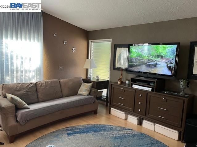 23 Palm Drive, Union City, CA 94587