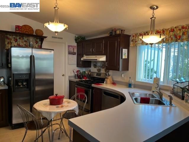 23 Palm Drive, Union City, CA 94587