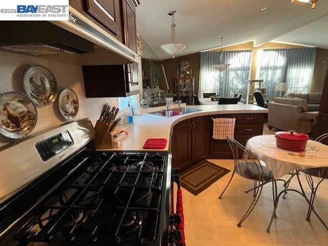 23 Palm Drive, Union City, CA 94587