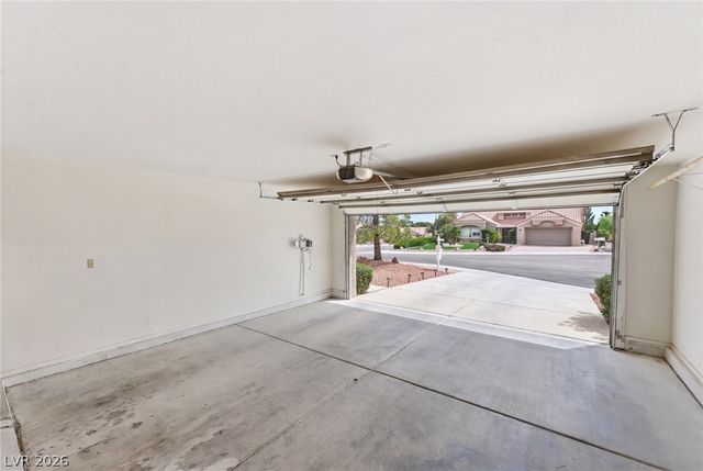 2809 Tumble Creek Court, Las Vegas, NV 89134