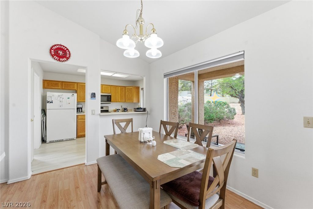 Image 15 of property listing at 2809 Tumble Creek Court, Las Vegas, NV 89134