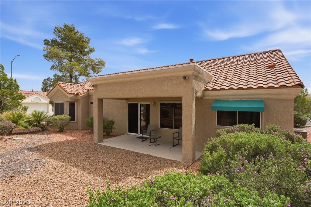 Image 39 of property listing at 2809 Tumble Creek Court, Las Vegas, NV 89134