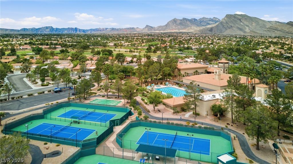 Image 46 of property listing at 2809 Tumble Creek Court, Las Vegas, NV 89134