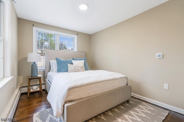 54 Academy Ln, Chester Boro, NJ 07930