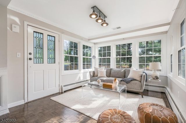 54 Academy Ln, Chester Boro, NJ 07930