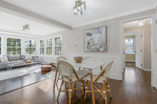 54 Academy Ln, Chester Boro, NJ 07930