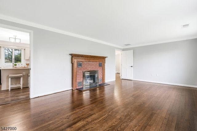 54 Academy Ln, Chester Boro, NJ 07930