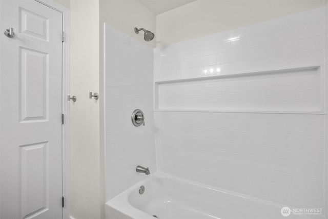 4 107th Street SE, Everett, WA 98204