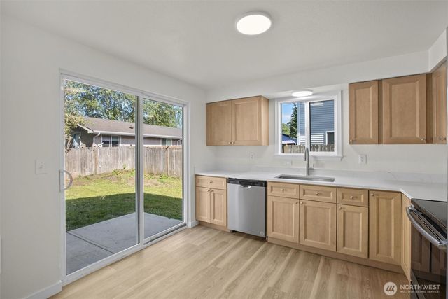 4 107th Street SE, Everett, WA 98204