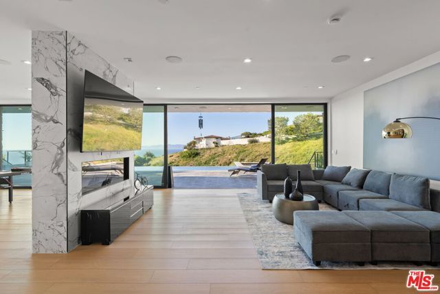 1565 Via Leon, Palos Verdes Estates, CA 90274