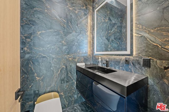 1565 Via Leon, Palos Verdes Estates, CA 90274