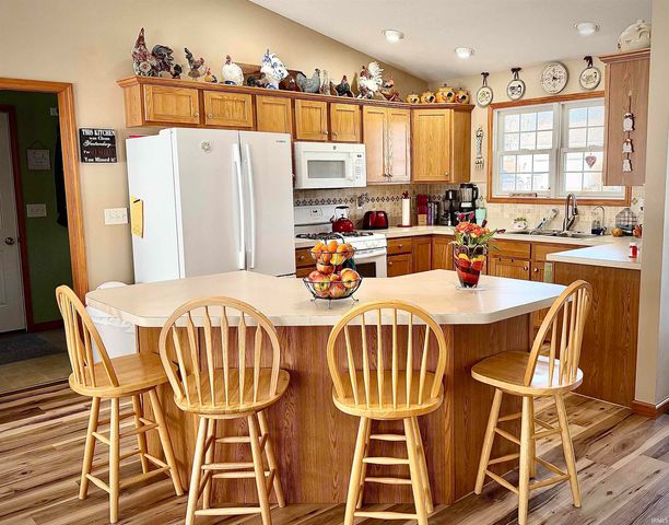 57143 Garnet Lane, Goshen, IN 46528