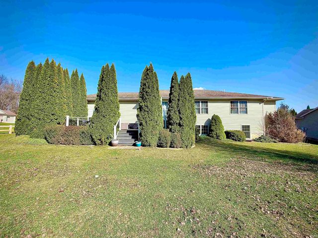 57143 Garnet Lane, Goshen, IN 46528