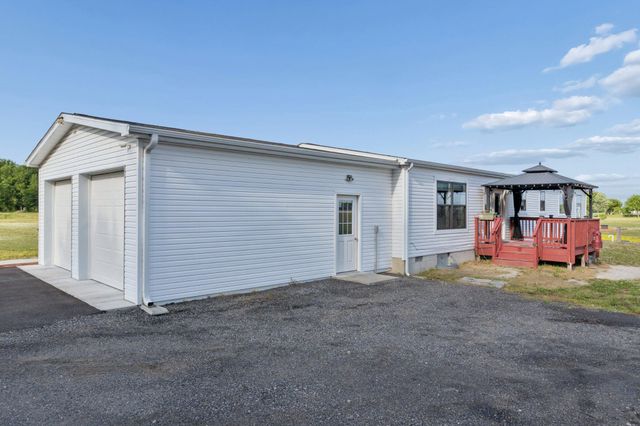 464 SANDTOWN RD, Felton, DE 19943