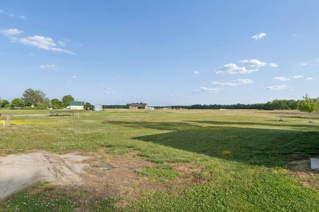 464 SANDTOWN RD, Felton, DE 19943