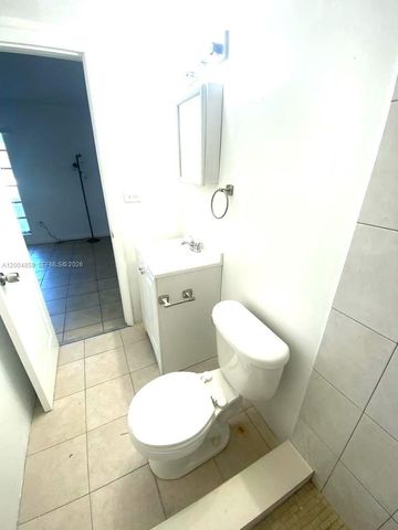 7256 SW 94 PL A4, Miami, FL 33173