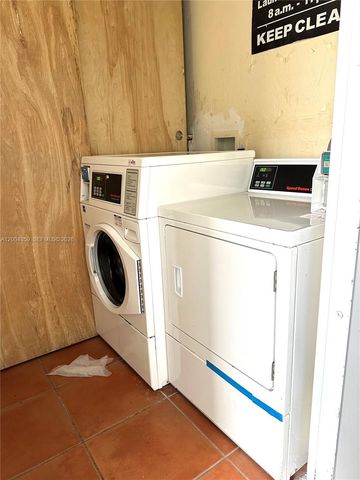 7256 SW 94 PL A4, Miami, FL 33173