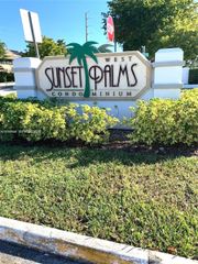 7256 SW 94 PL A4, Miami, FL 33173