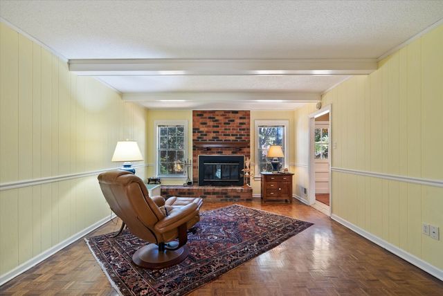 1528 HOLLY HILL DR, Memphis, TN 38138