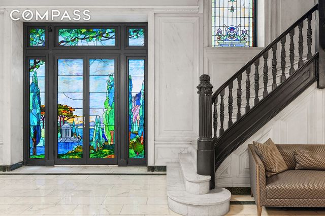 895 W End Ave Apt 1B, New York City, NY 10025