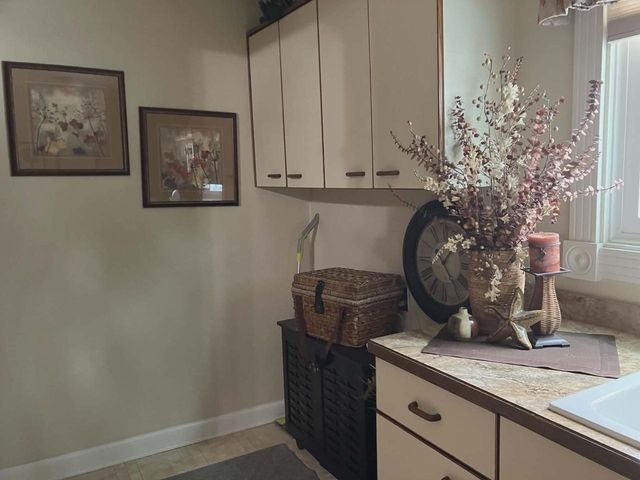 142 Dewey Street, Sun Prairie, MN 53590