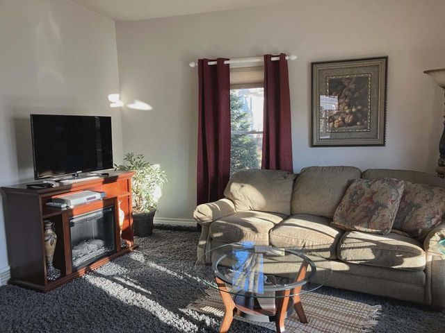 142 Dewey Street, Sun Prairie, WI 53590