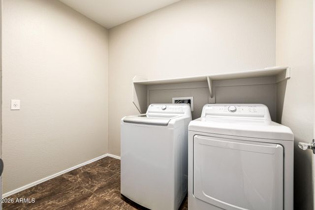 10809 W SADDLEHORN Road, Peoria, AZ 85383