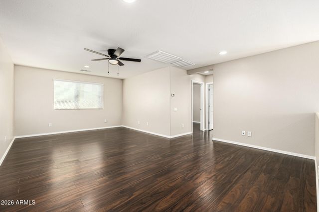 10809 W SADDLEHORN Road, Peoria, AZ 85383