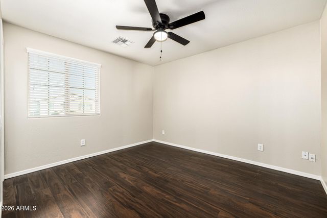 10809 W SADDLEHORN Road, Peoria, AZ 85383