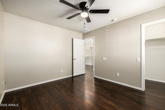 10809 W SADDLEHORN Road, Peoria, AZ 85383