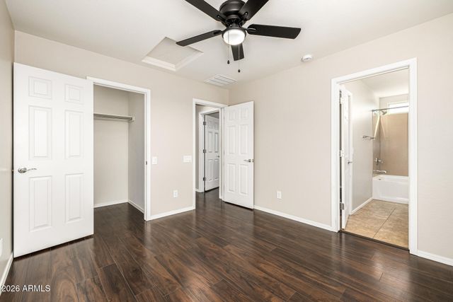 10809 W SADDLEHORN Road, Peoria, AZ 85383