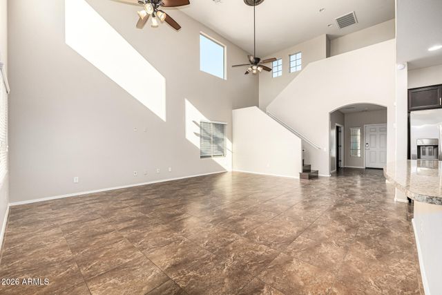 10809 W SADDLEHORN Road, Peoria, AZ 85383