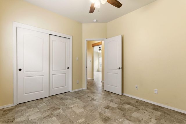 3743 Candelarias Lane NW, Albuquerque, NM 87107